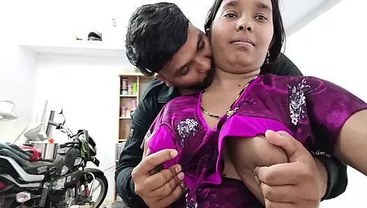Desi bhabhi aaur padosi ladka dono sex kar rahe he - hot bhabhi romantic fuking.