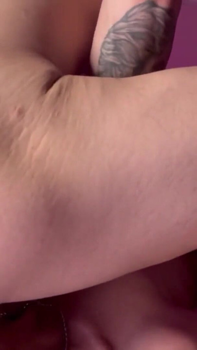 Prietena mea a vrut să stea pe fața mea | Clip 1