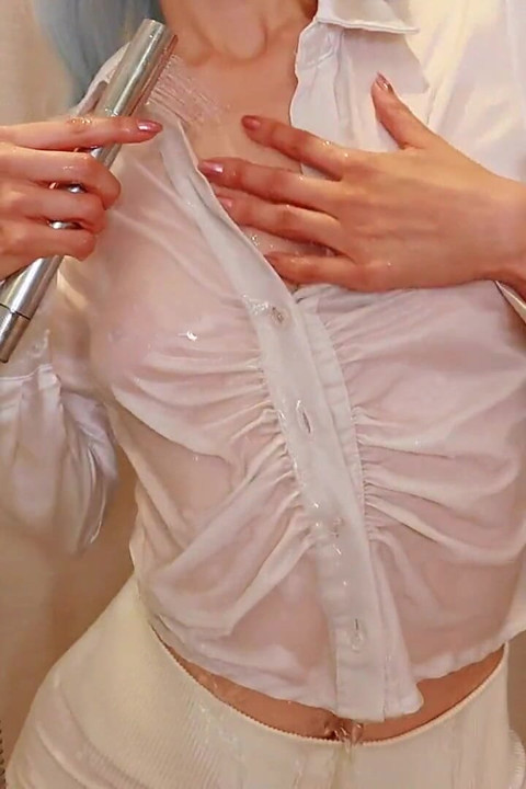 Stepmommy Wets Her Blouse and Yoga Pants in the Shower
