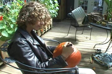 ritchie tugs his pumkin