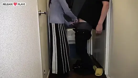 Uncensored Home Visit Revealed. a Familiar Slender Married Beauty During Her Husband’s Absence
