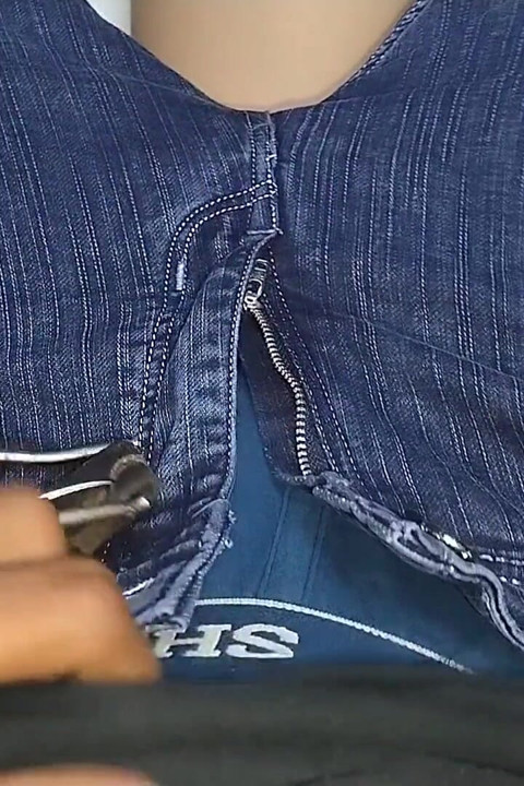 Abang tiri membangunkan adik tiri bogel dan mengongkek adik tiri tersayang audio hindinya, mms, gaya doggy, xxx, lucah