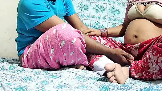 Hintli öğretmen ve öğrenci sınıfta seks yapıyor 28765