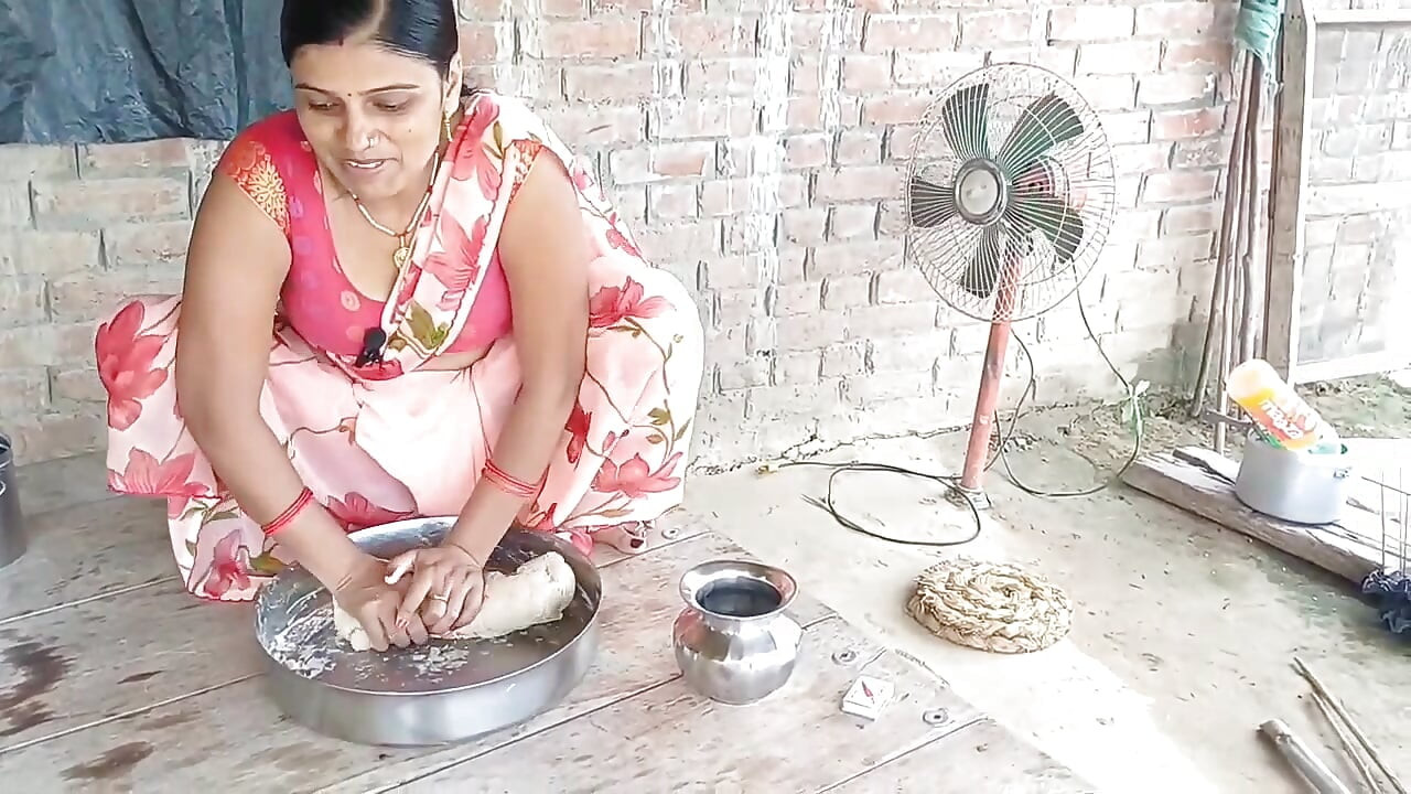 A mature man meets naive charity girl and fuck her in his lonely house