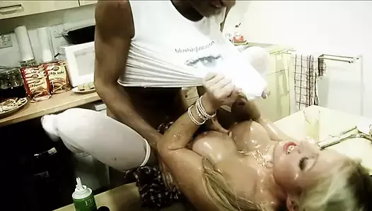 Blonde With Big Boobs Cindy Behr Get Covered With Food The Sucks And Fucks