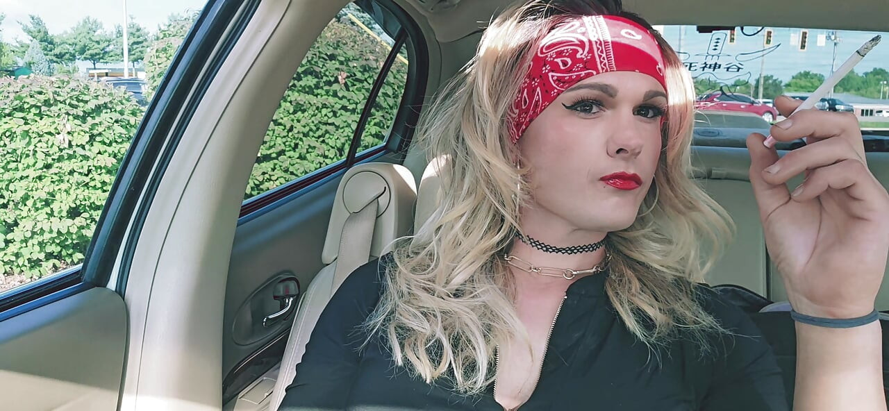 Kylie Babes Smoking Fetish Car Play