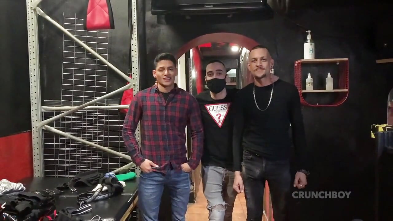 The Latino Santiago Rodriguez used raw by Nikollay