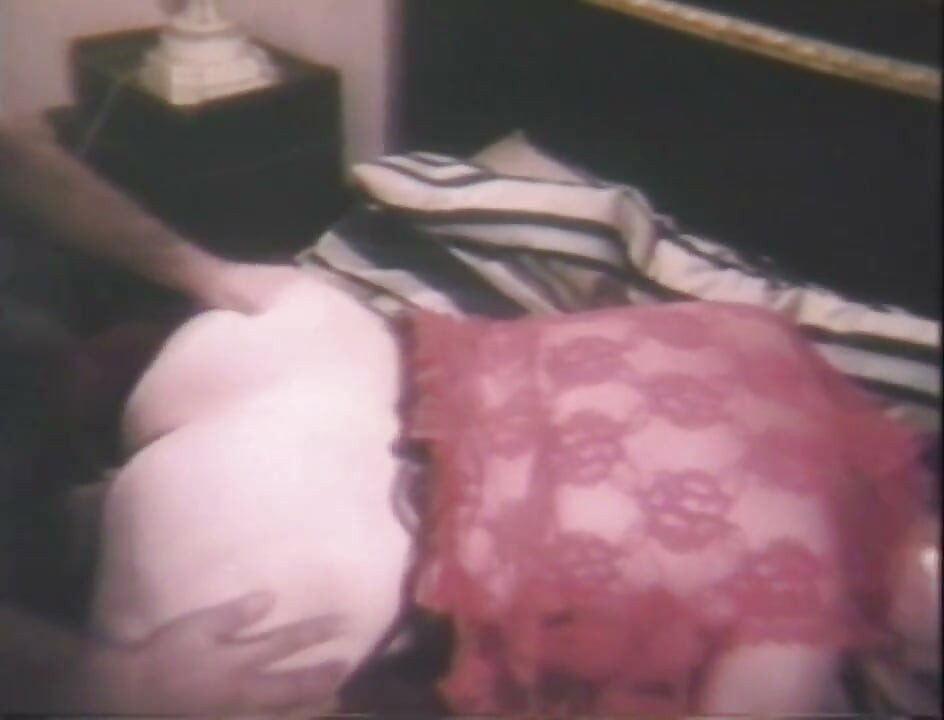 A big cock for a vintage bitch