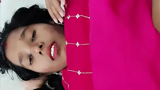 Pyasi bhabhi -  Hot desi gav ki ladki aapne boyfriend ke sath sex kar rahi he, bhabhi pregnant he aaur bhabhi ka Pati bahar kamane gaya he.