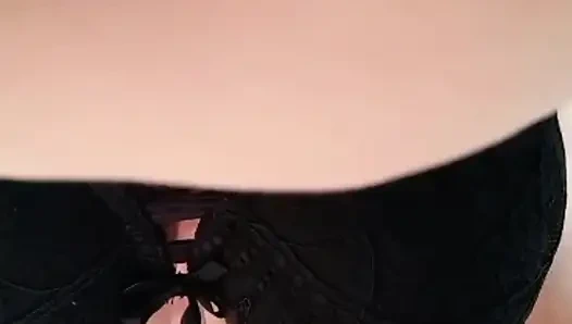 Olgun fahişe tüm yarağı yemek istiyor