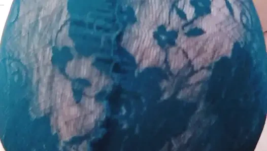 Моя жена наказывает меня, чтобы я лизал ее задницу