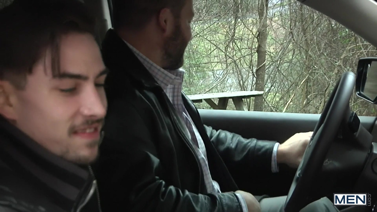MEN - 既婚男性コルビー・ジャンセンは、彼の車の中でクイックファックのために彼のお気に入りのスタッドジャックハンターを拾います