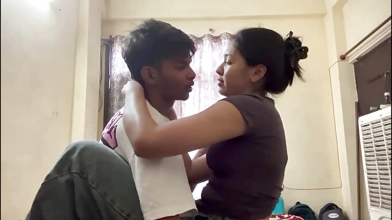 Hot Indian Desi GF-bf Hotel Viral Sex Video