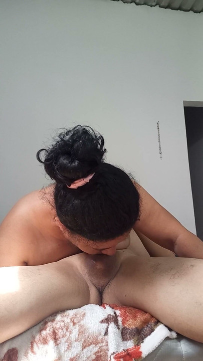 Desi girlfriend deepthroat amateur real | Clip 1