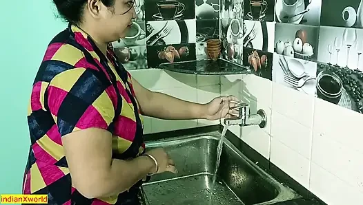 Ateşli yenge yeni oğlanla rol yapma seksi