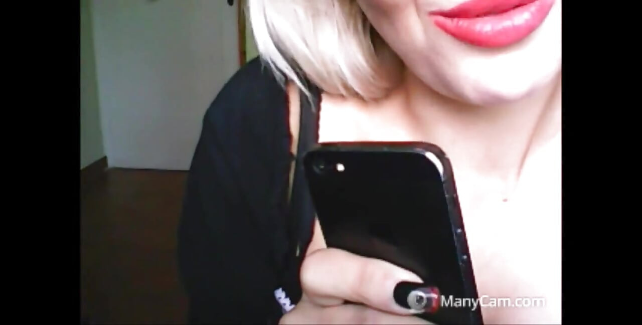 두 명의 아름다운 소녀, 장난 꾸러기 및 신성 모독 친구 (챈탈과 니콜레타 대사관)