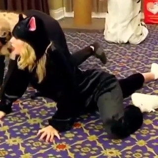 Taylor Swift - Cat Ass Bounching