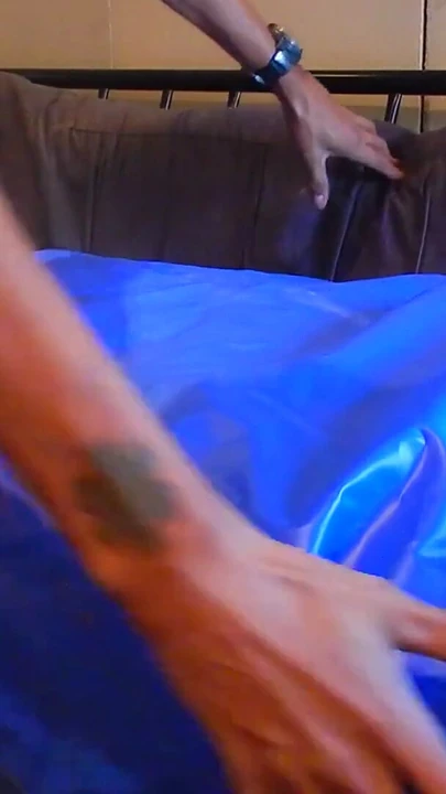 Momento iconico da "Gobba materasso ad acqua gonfiata"
