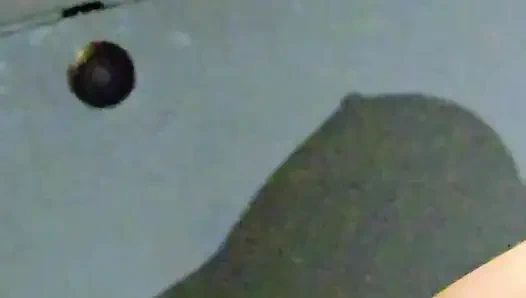 Wow reniis si cewek hot rambut pirang lagi asik nyepong kontol crystal sampai dia keenakan!