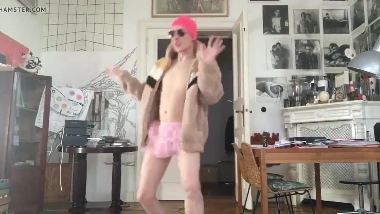PUSSY IS ALWAYS HUNGRY FOR RAW COCK