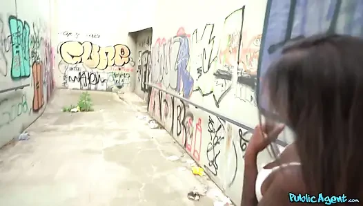 Agent - Hottie Twerks and Rides Cock Next to the Highway