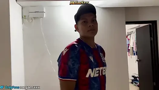 Amatör futbolcuyla sikişiyor