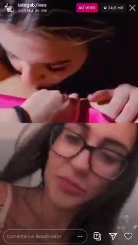 3 Brazilian lesbians in the webcam - part I