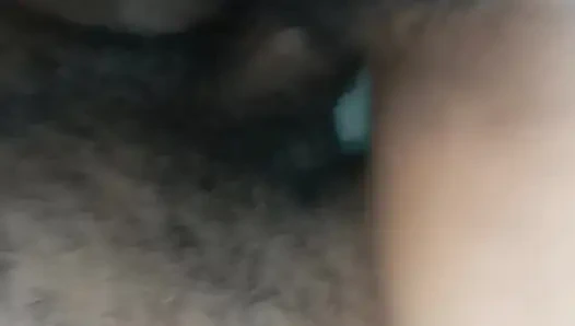 Güney Afrikalı kız tesisatçı tarafından sikiliyor