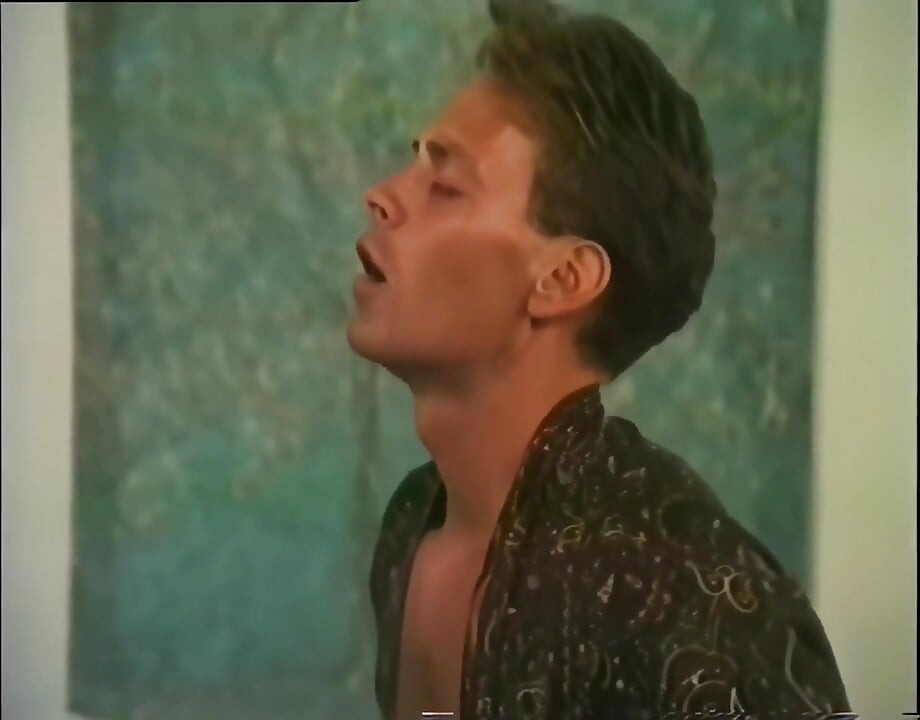 ロッコ・シフレディの硬いチンポを味わう女の子にふさわしいワイルドなセックス