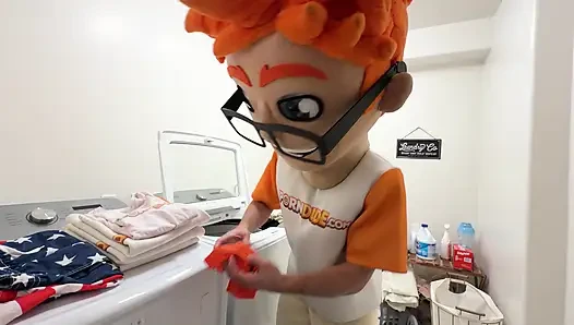 Katerina Karson pantolonumu ve bana meme muamelesi yaptı