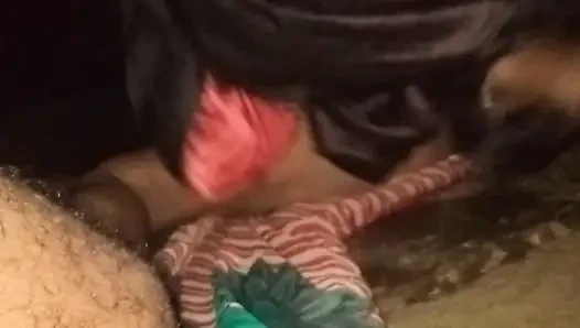 Bhabi ne baiya ke bal saf kiye fir chudai ki