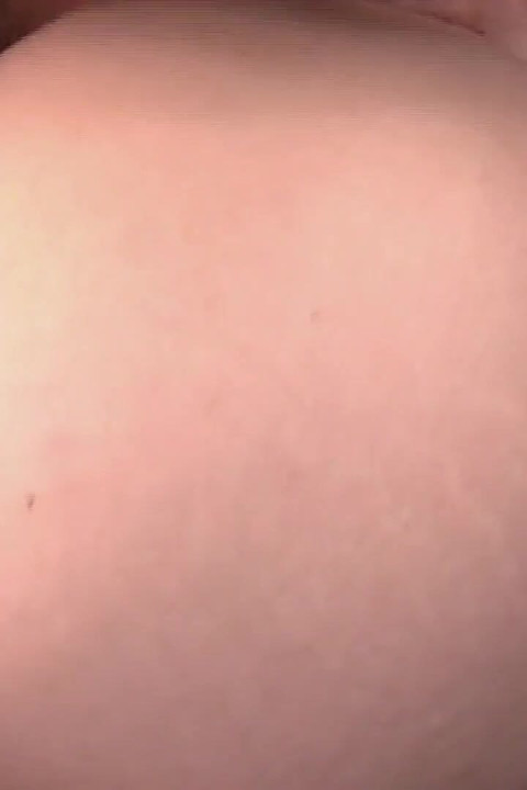 Pizde sexy asiatice Scena -3 fată japoneză țâțoasă se masturbează cu un castravete și are parte de ejaculare înăuntru