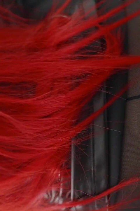 在沙发上操我的哥特邻居