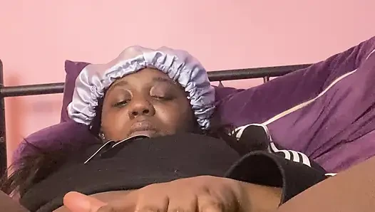 FAT, JUICY, SYMMETRICAL BLACK PUSSY