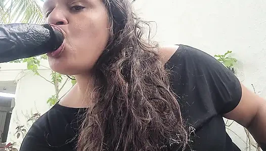 Sie mag schwarze Schwänze