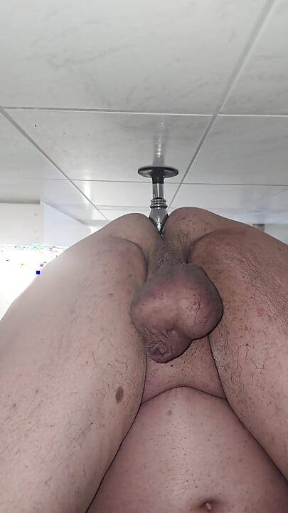 Training my hungry asshole for a bigger cock