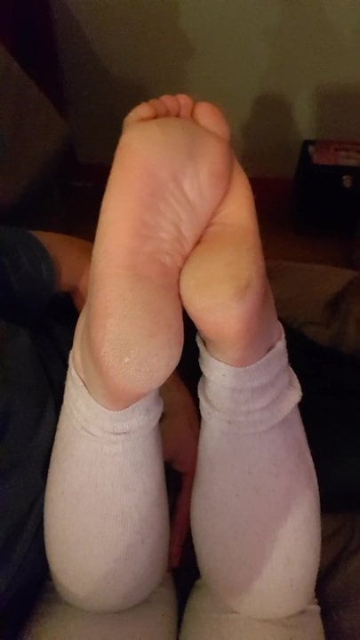 Nice soles pose 19