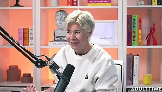 Chanel Camryn si Ratu Yang Bergeliat | Podcast Khusus Orang Dewasa