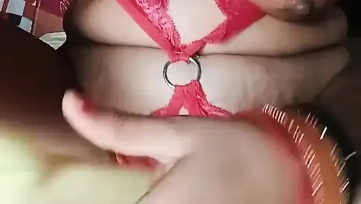 Aku ngentot memekku hari ini! Aku ngentot memekku habis-habisan!