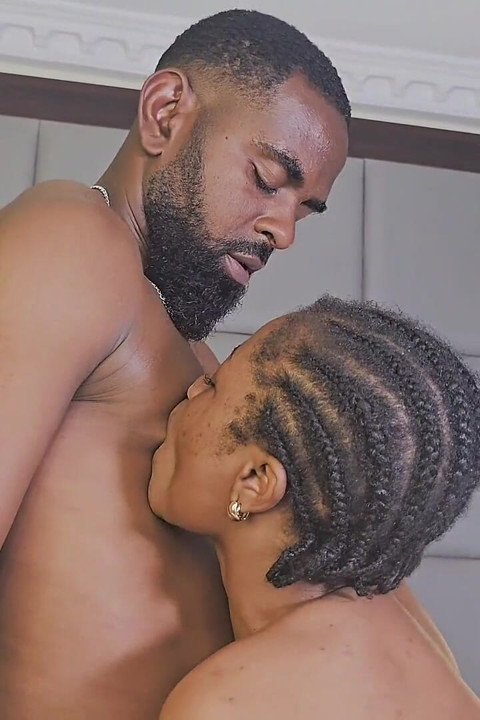 Herkes 88 yaşındaki orta yaşlı seksi ninemi mahvetmemi izlesin