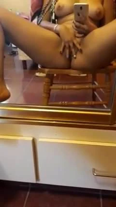 putita caliente