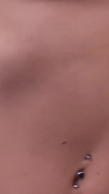 Key moment from "Sirina beim Pornocasting das kleine Fickluder"