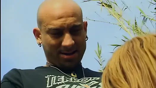 Sadece büyük penisleri sever
