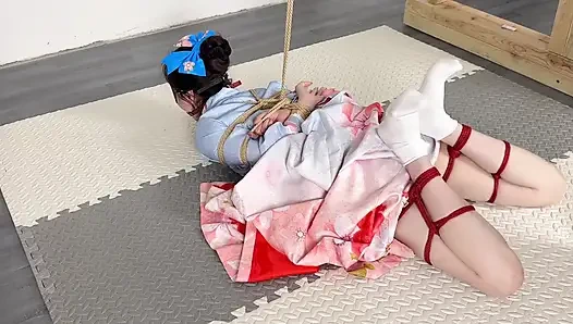 Кульминационная версия ношения кимоно в солнечный день