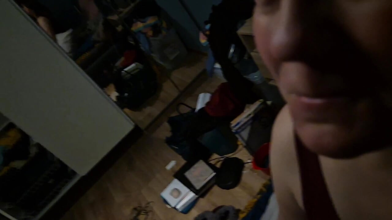 Sitting Assisted Self Suck+Wake n fill mouth