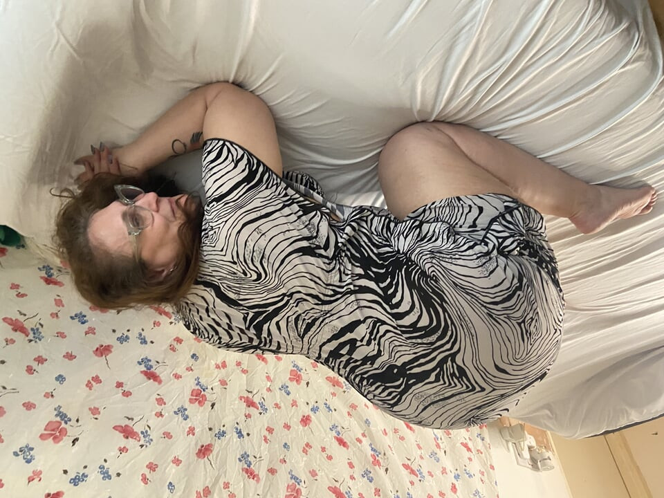 Hot Milf wants to be a dirty slut whore for BBC