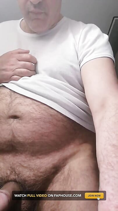 Emisiuni porno online în dimineața italiană!