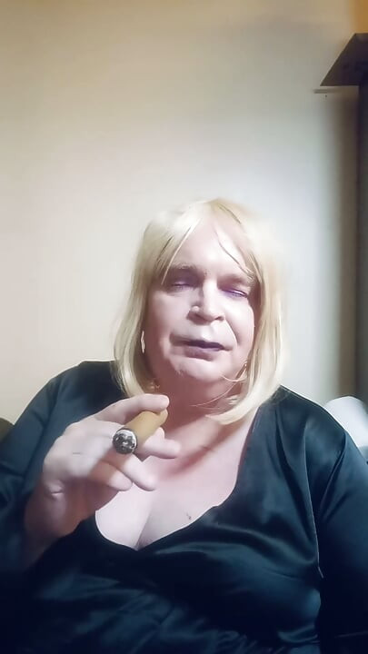 Partea 3 - BBW TV discută despre anii ei mulți în lumea BDSM și Kink
