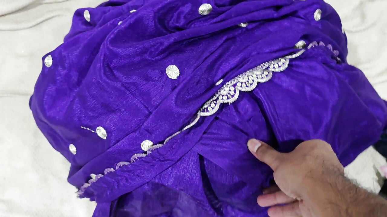 bhabhi ko neele saree me bhut choda maza aagya