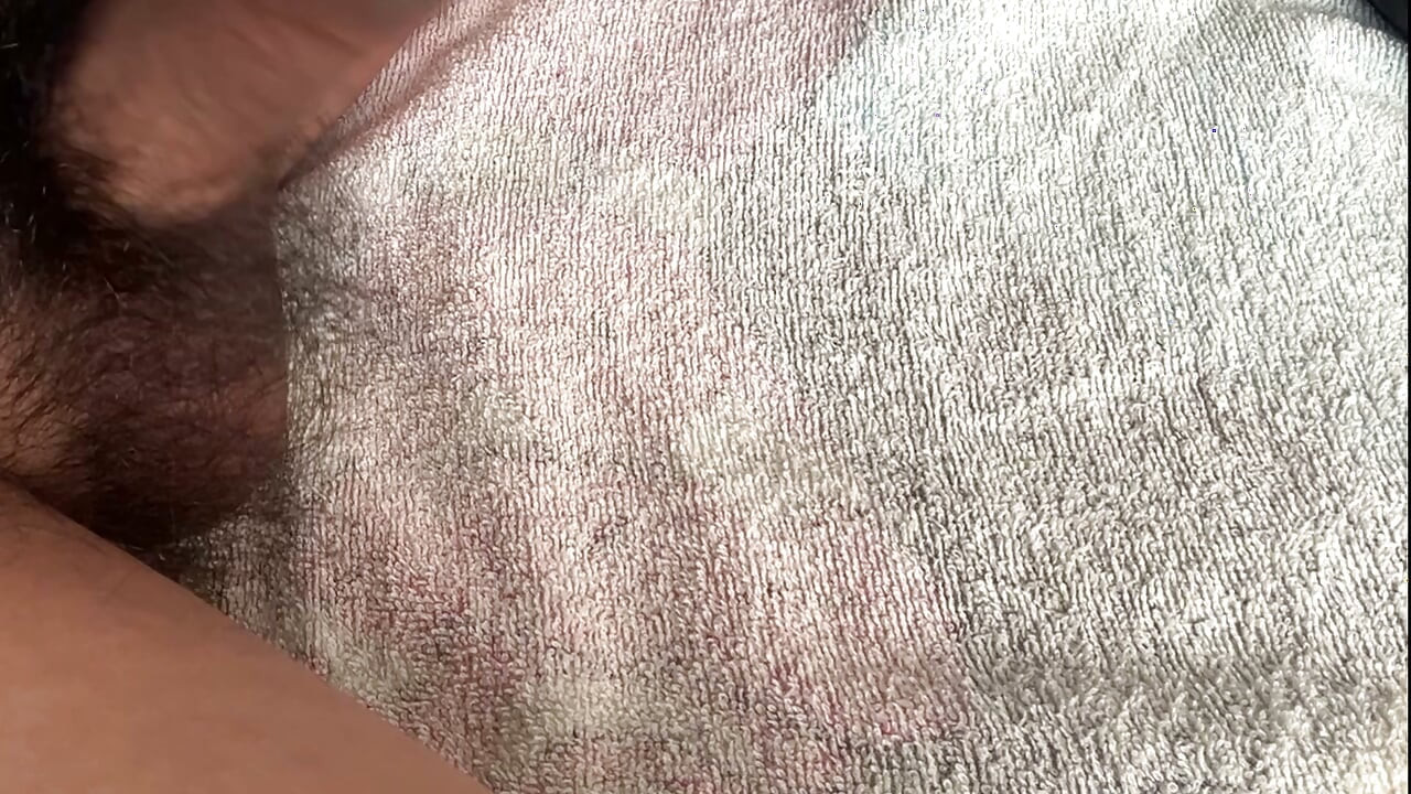 POV: дрочу и кончаю густой спермой